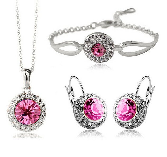 Girlfriend gift jewelry set Style: Korean style Korean style / Korean style
Material: Alloy
Processing technology: diamond
Style: Women's
Set combination: earrings + item decoration + hand decoration
Packaging: Individually packed
Applicable gift-giving o